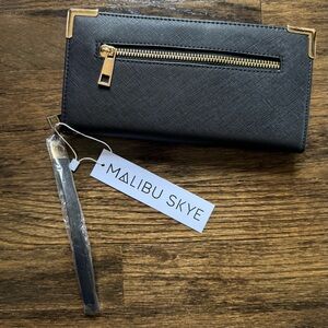 NWT Malibu Skye Black Wristlet Wallet with Gold Accents